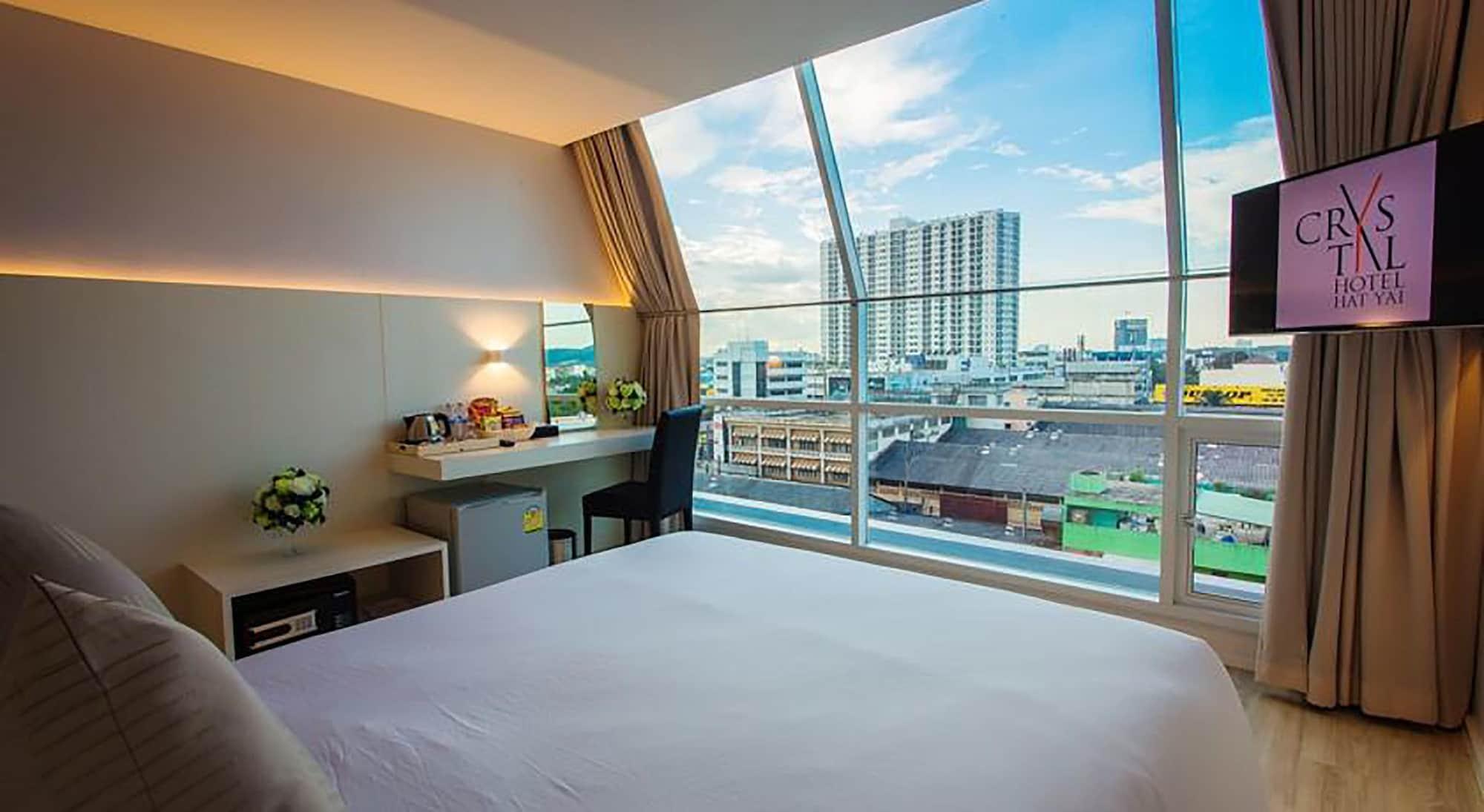 Crystal Hotel Hat Yai Exterior photo