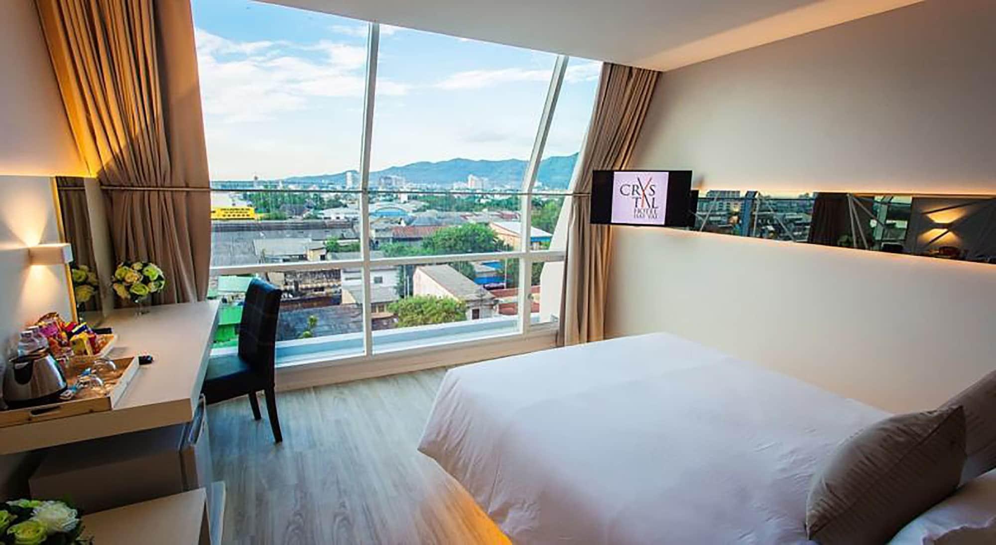 Crystal Hotel Hat Yai Exterior photo