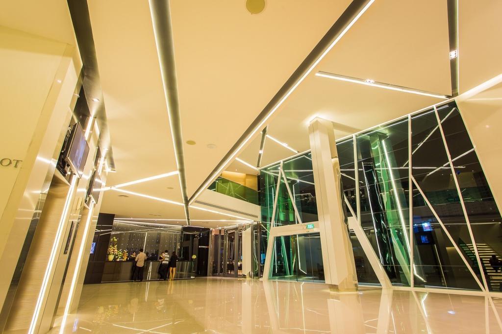 Crystal Hotel Hat Yai Exterior photo