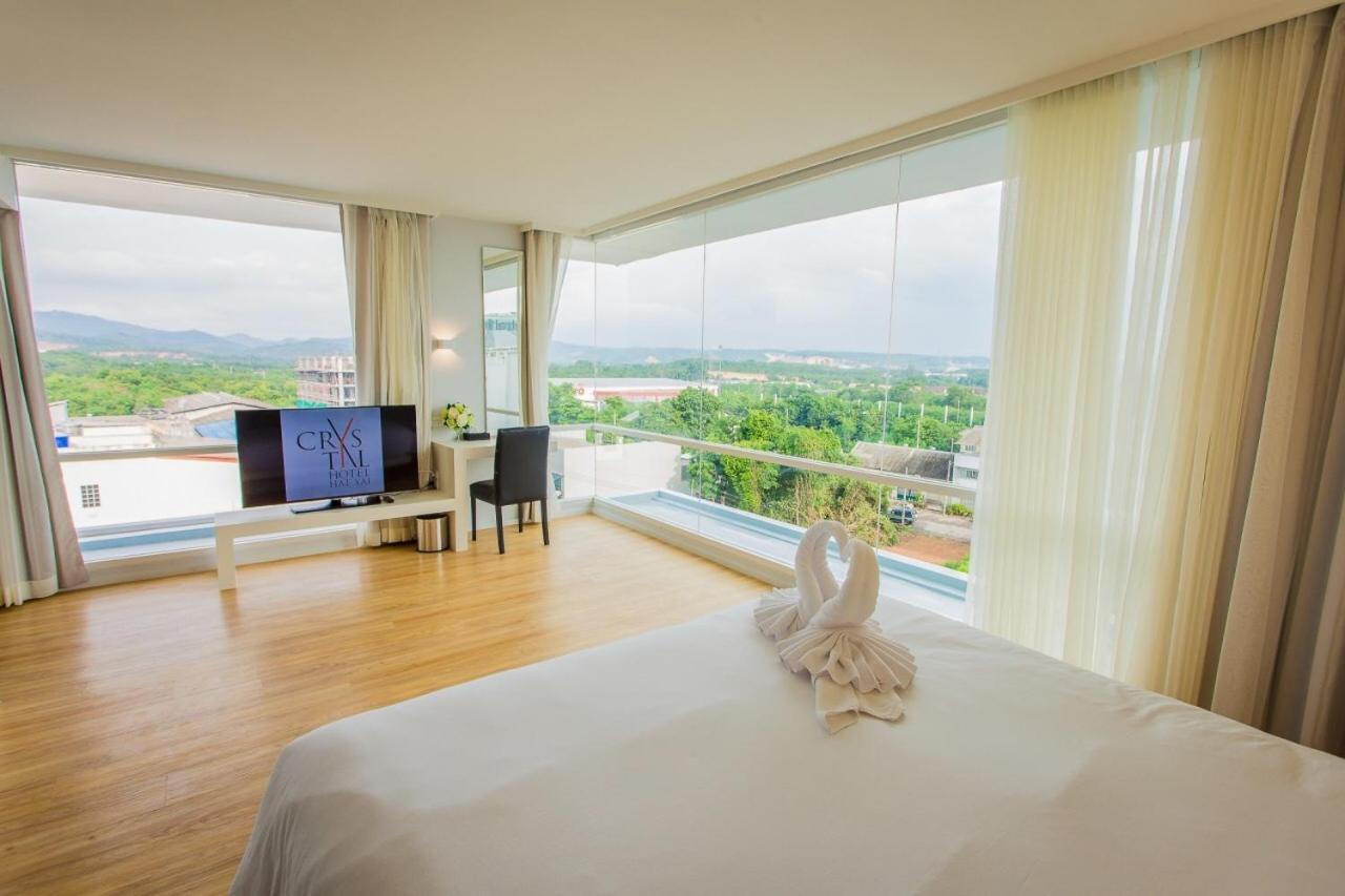 Crystal Hotel Hat Yai Room photo