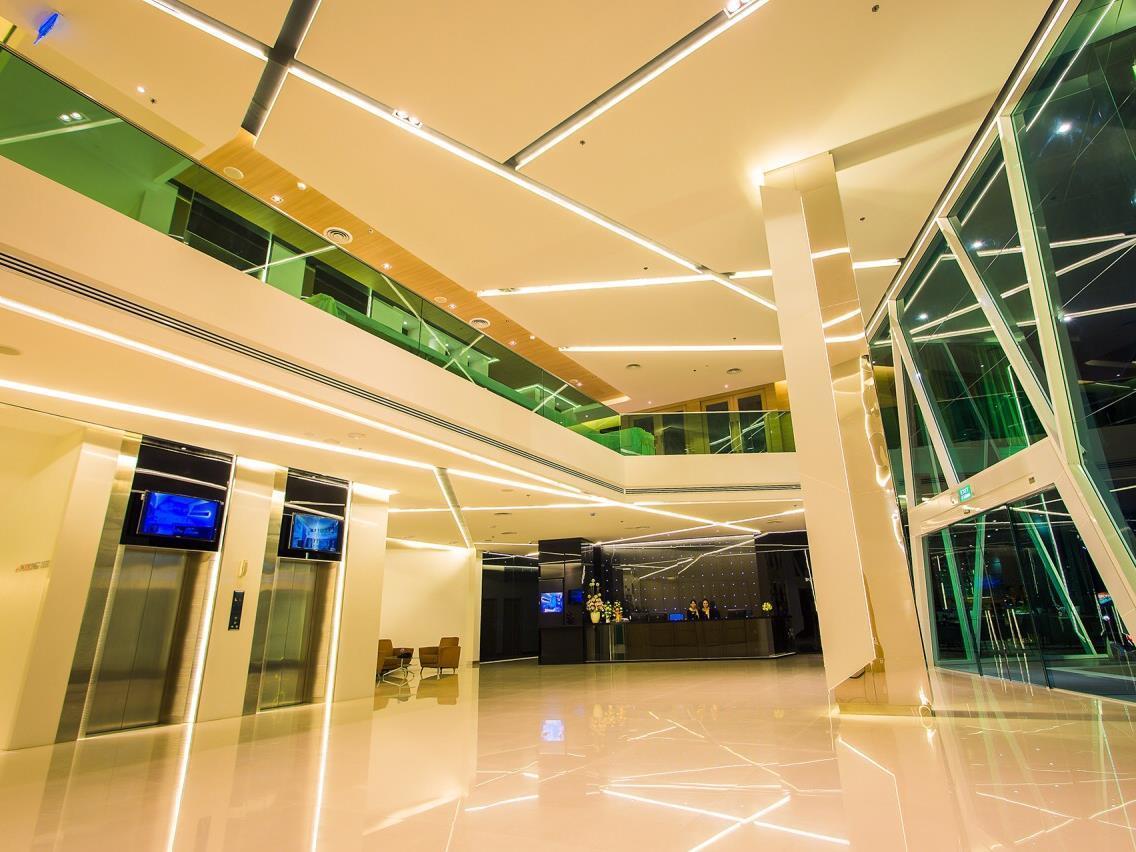 Crystal Hotel Hat Yai Exterior photo